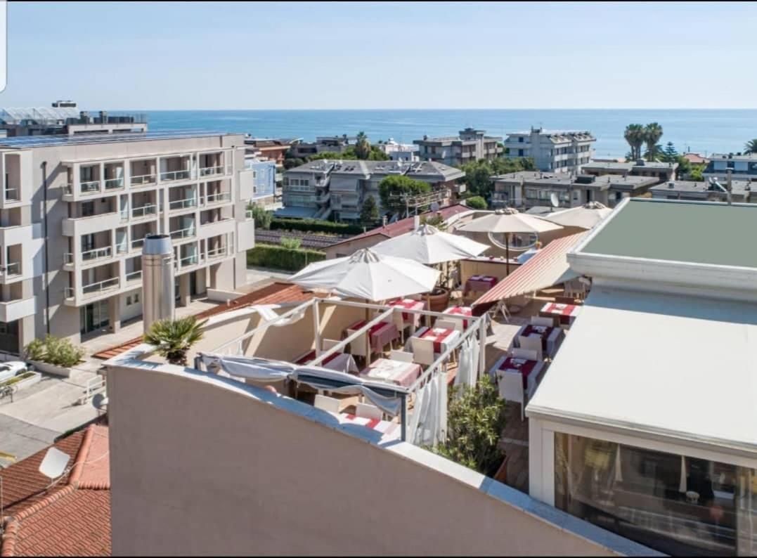 Relais Concorde Aparthotel Grottammare Eksteriør bilde